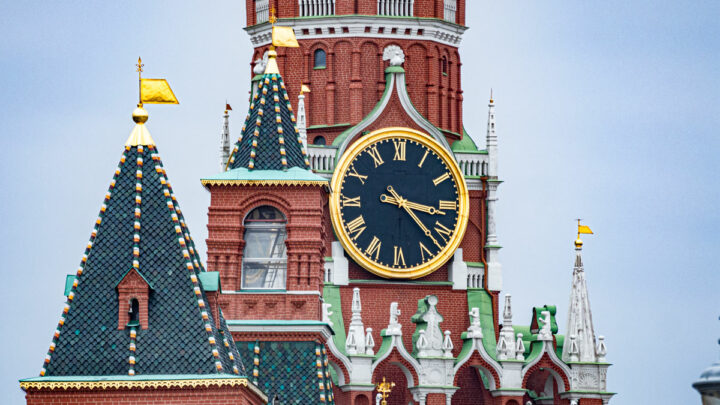 Часы на Кремле