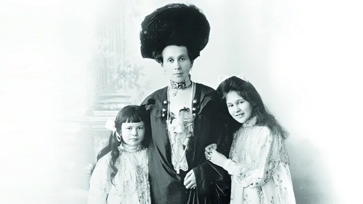 Зинаида Морозова с дочерьми
