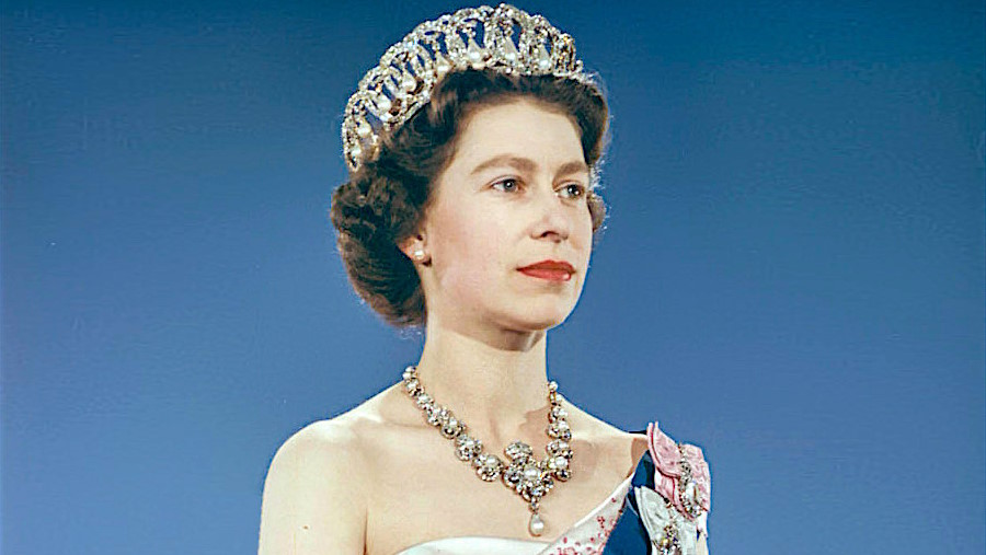 Королева Елизавета II
