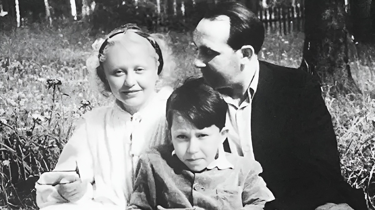 Янина Жеймо с мужем и сыном