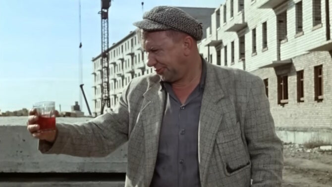 Кадр из фильма «Операция «Ы» и другие приключения Шурика», 1965г.