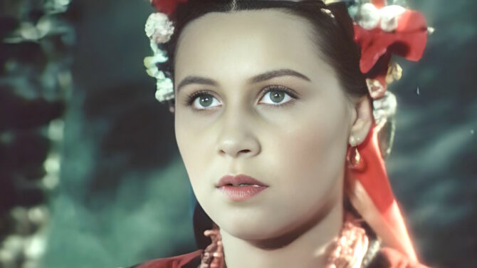 Татьяна Конюхова в фильме «Майская ночь, или Утопленница», 1952г.