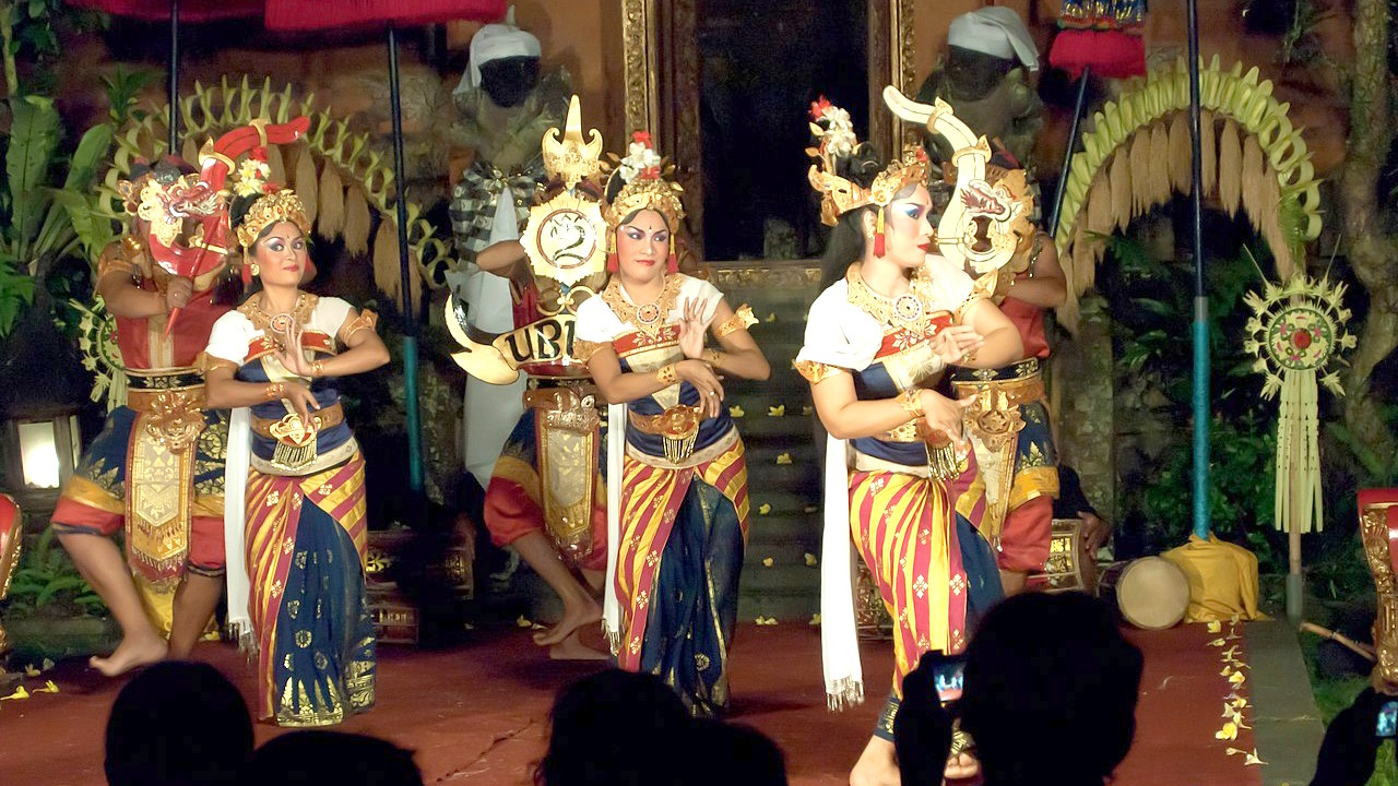 Традиционный балийский танец