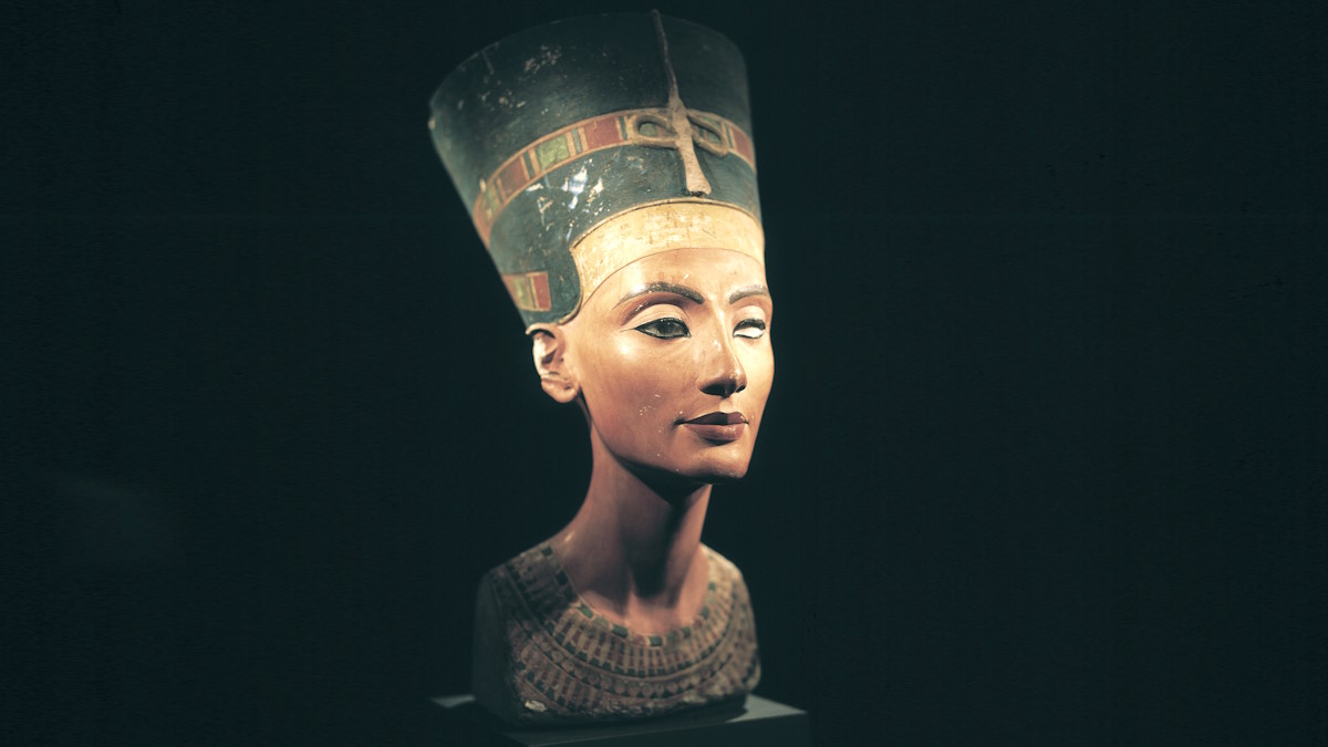 Бюст Нефертити, жены древнеегипетского фараона Эхнатона